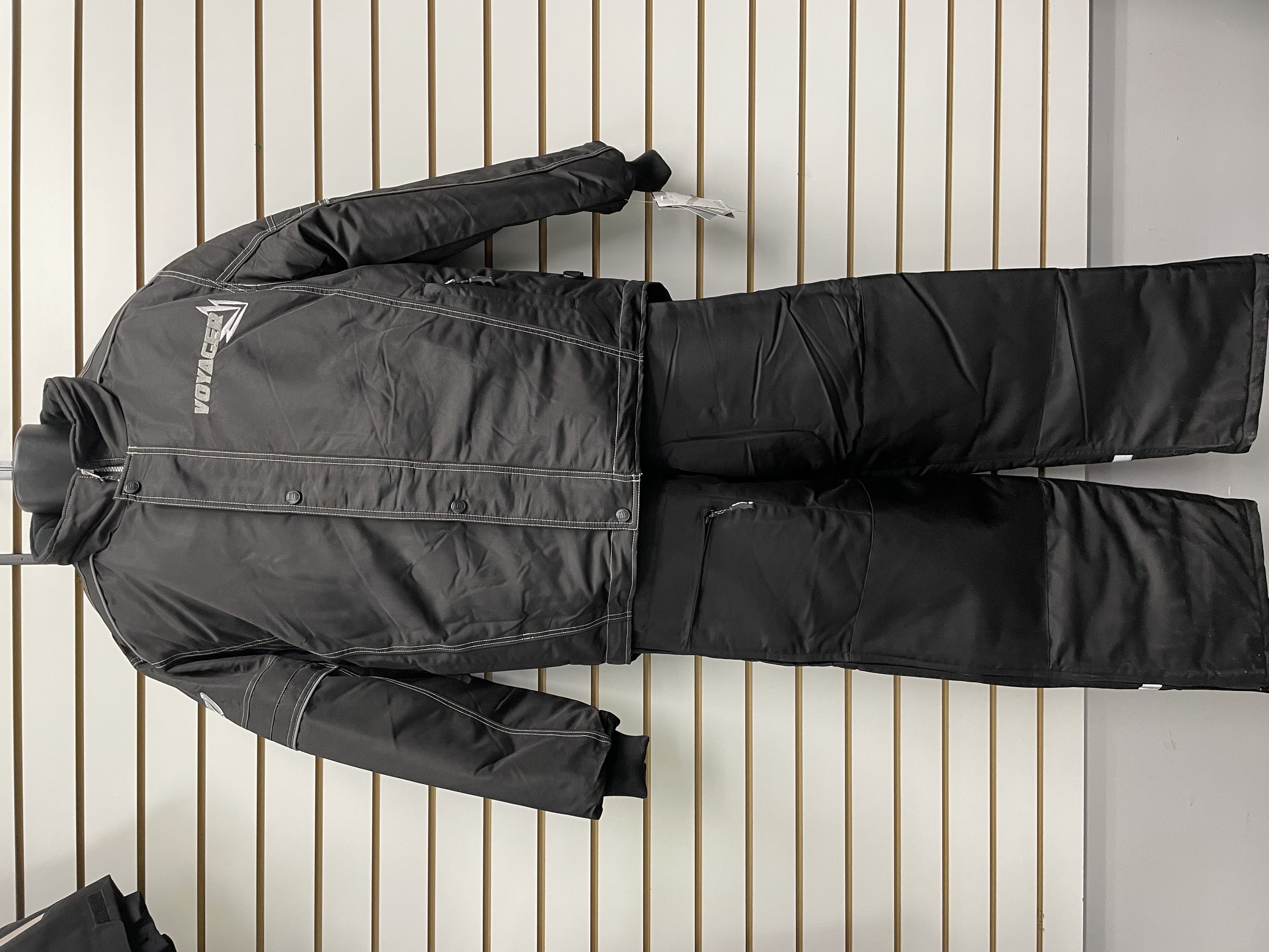 ENSEMBLE VOYAGEUR 420D